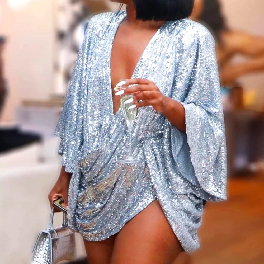 Ellae Lisque Center of Attention Sequins Dress size XL